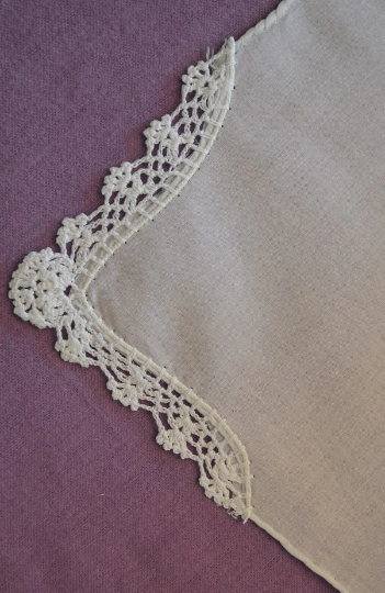 Ladies' Edwardian Style Handkerchief
