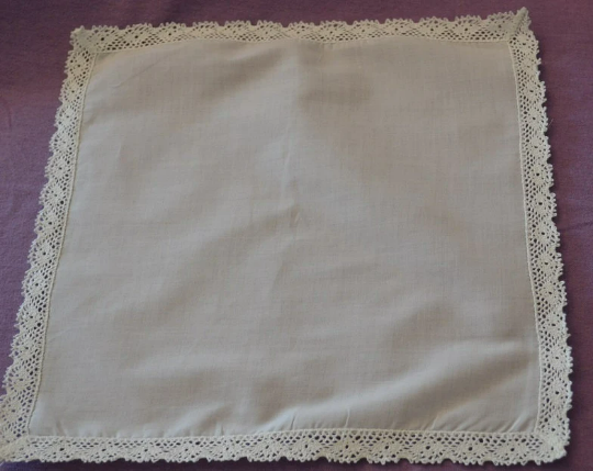 Lady-in-Waiting Style Handkerchief