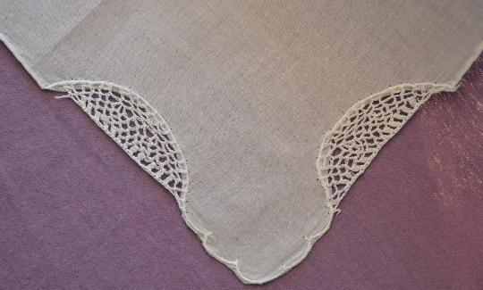 Cluster Lace Style Handkerchief